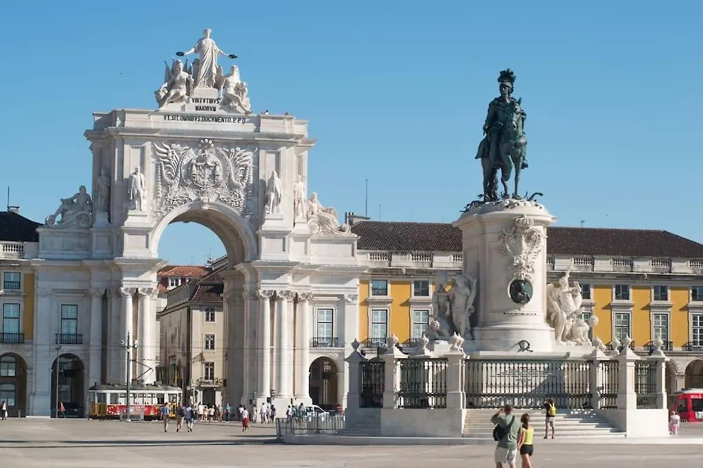 Pn New Ac! Stylish & Central- View To Tram 28! Lisbon 0*,