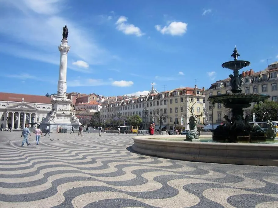 Apartment Pn New Ac! Stylish & Central- View To Tram 28! Lisbon Portugal